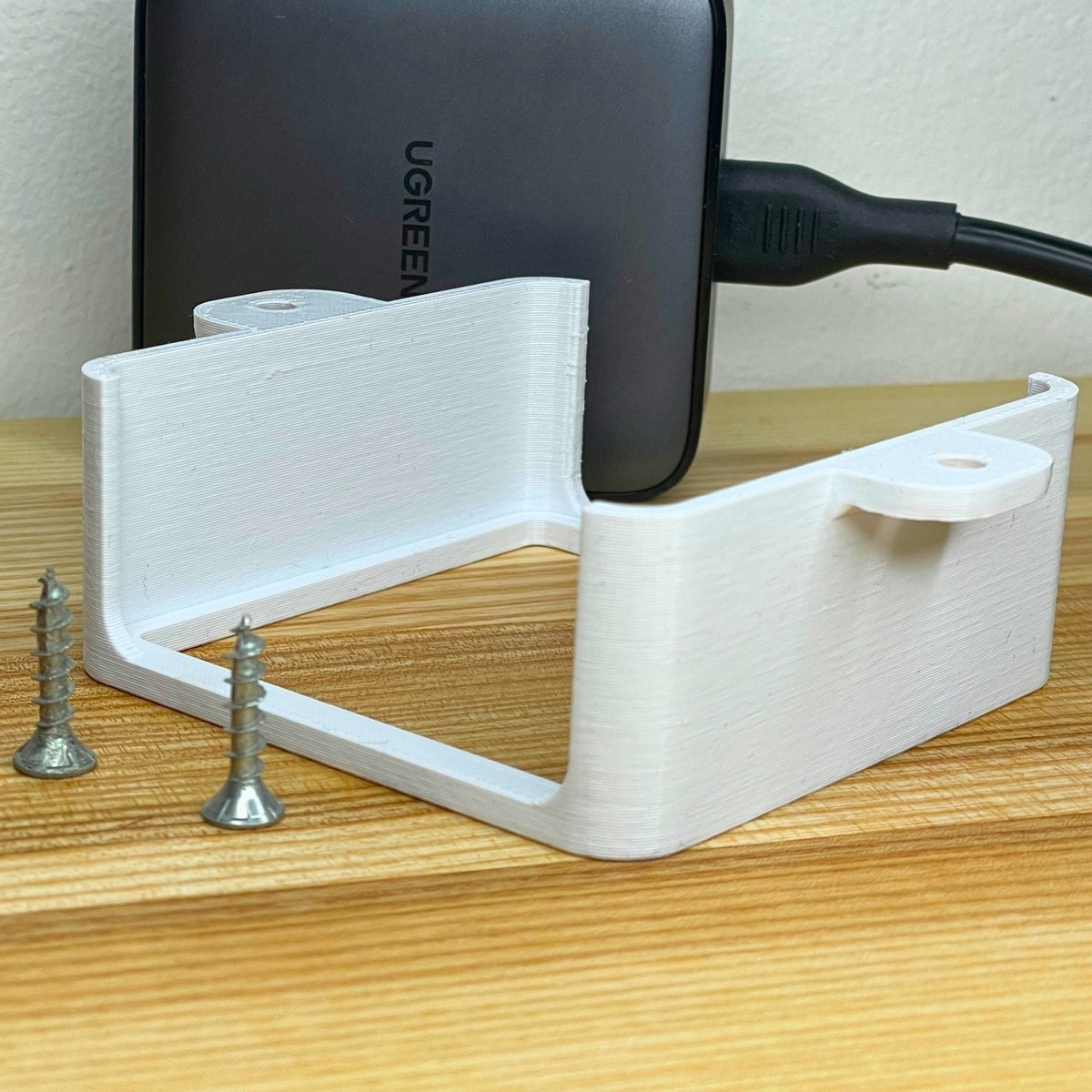 Custom Bracket for UGREEN Nexode 65W and 100W USB C Charger - PLA Mount with Assembly Screws - Image 3