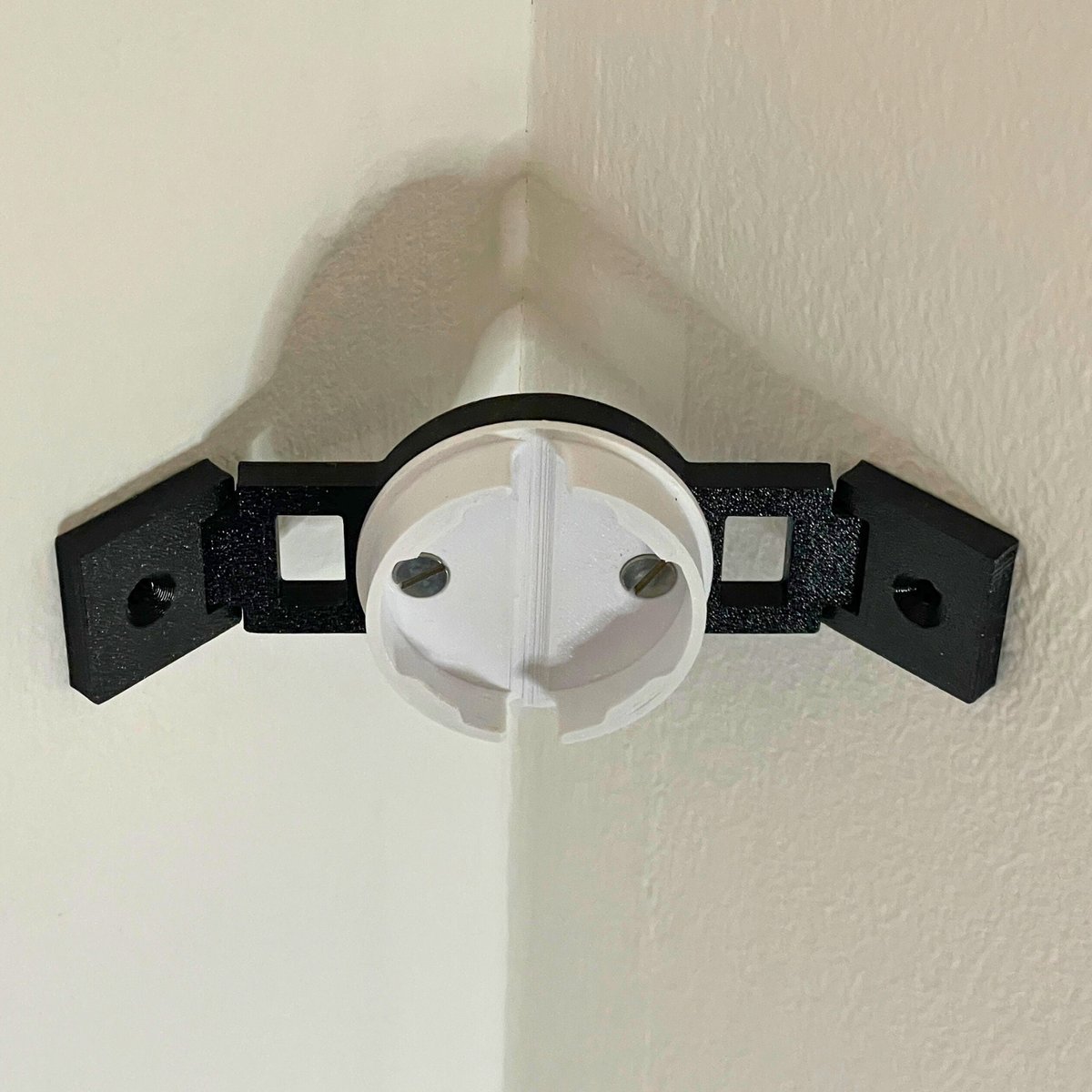 Google Nest Camera 2nd Generation - Corner Bracket | Side mount | Angle Bracket - Image 6