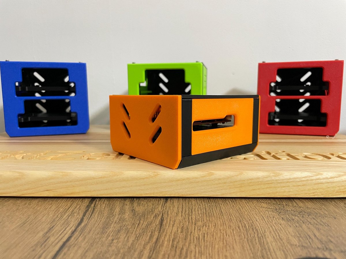 Mini PiCube - Raspberry Pi Case with SSD slot - Image 3