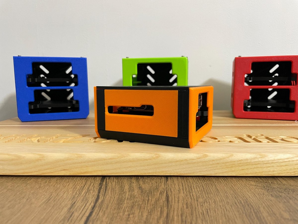 Mini PiCube - Raspberry Pi Case with SSD slot - Image 4