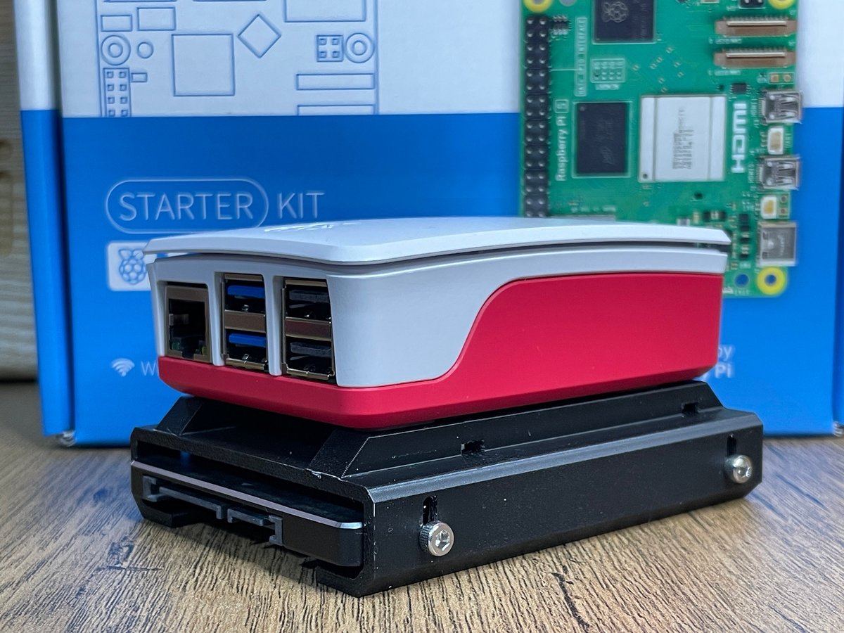 Raspberry Pi 5 and 4 - Official Case - SSD Adapter - Image 1