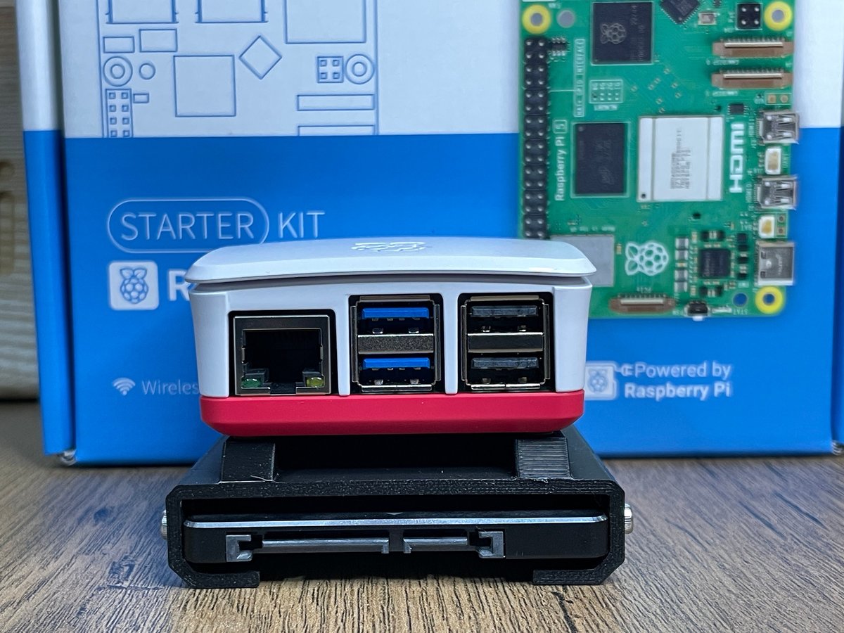 Raspberry Pi 5 and 4 - Official Case - SSD Adapter - Image 4