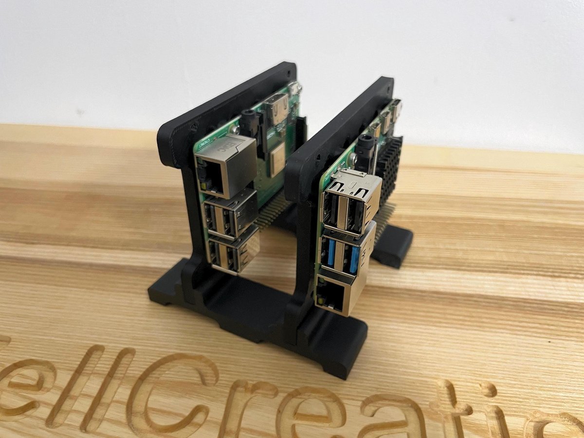 Raspberry Pi Vertical Mount with Integrated HDD Support - Image 1